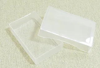 プラスチック箱