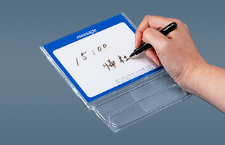 マルチ卓上カレンダー - メッセージシートはホワイトボードして利用できます。